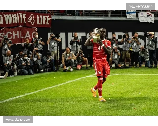 拜仁马内回归后的战术调整与球队整体表现提升分析 拜仁马内回归后的战术调整与球队整体表现提升分析